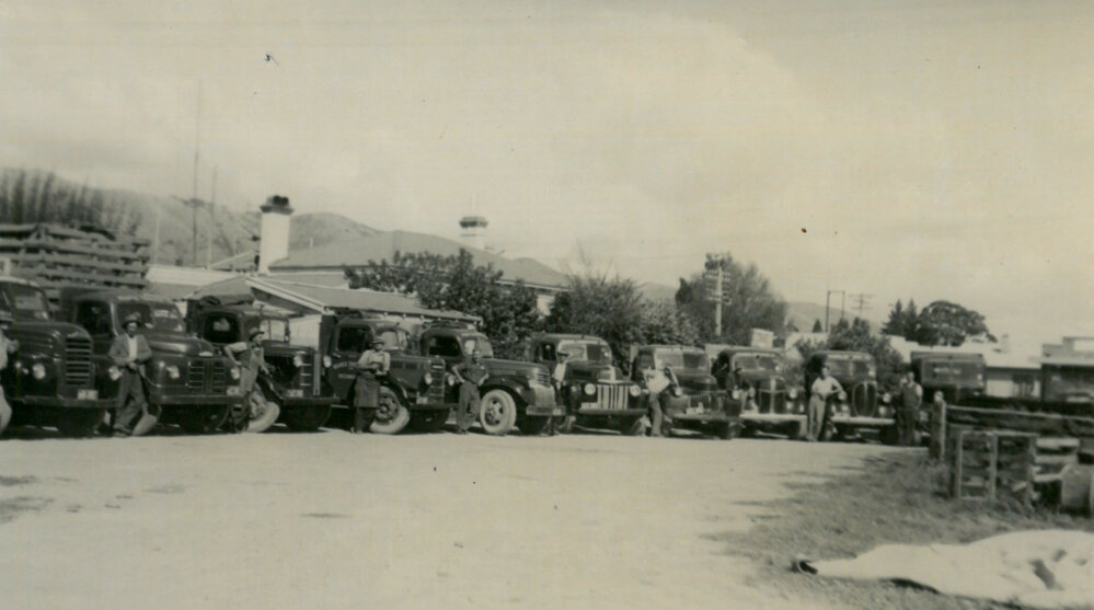 Waimea Transport trucks and drivers 1953