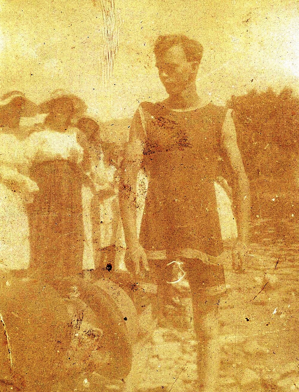 Bushy in swimming costume 1922