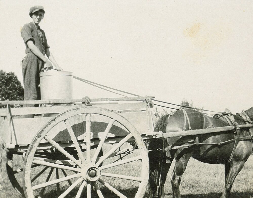 Len Wolfe on horse drawn cart 