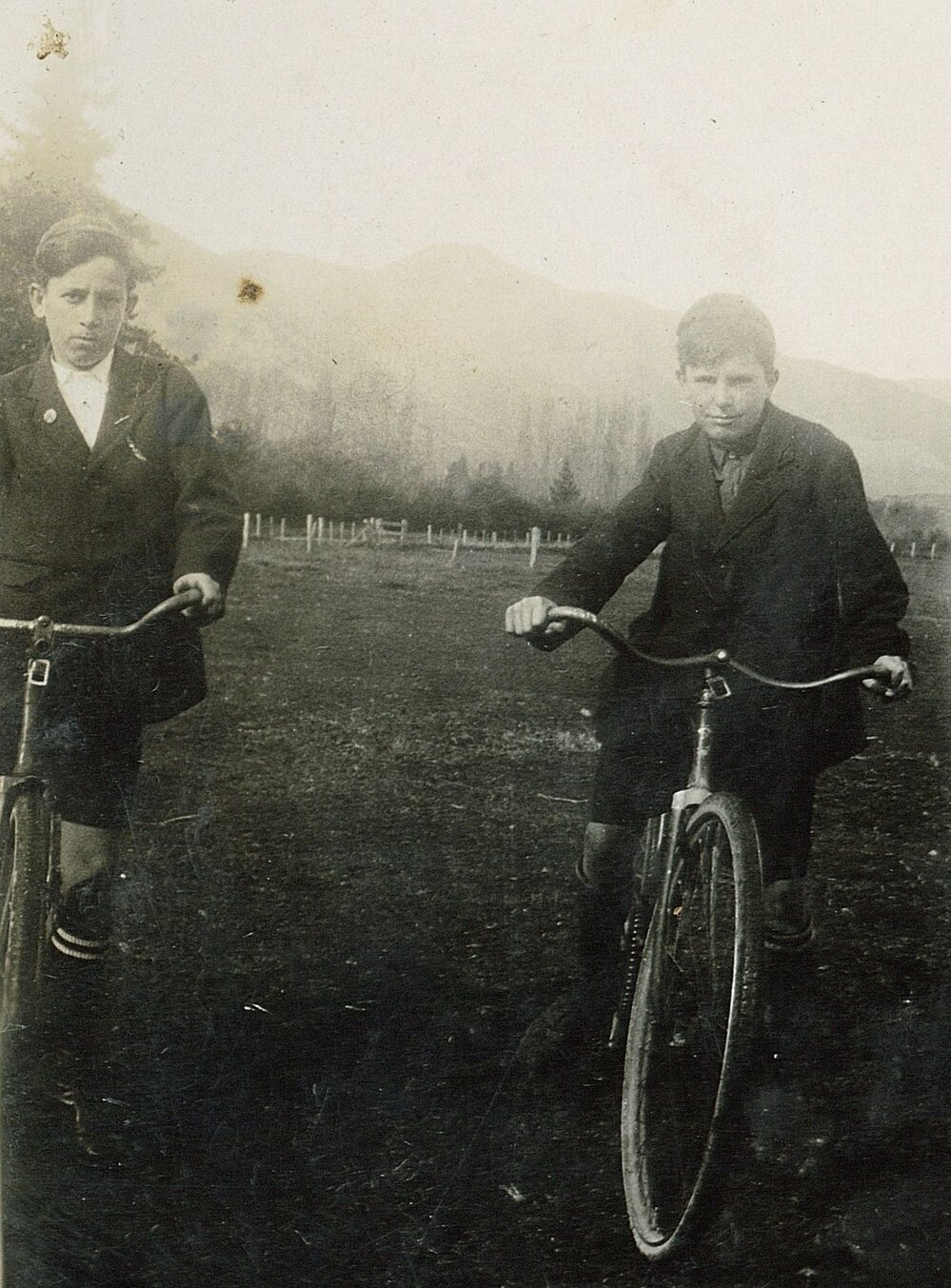 Lyall Newport and Jack on bicycles c1925