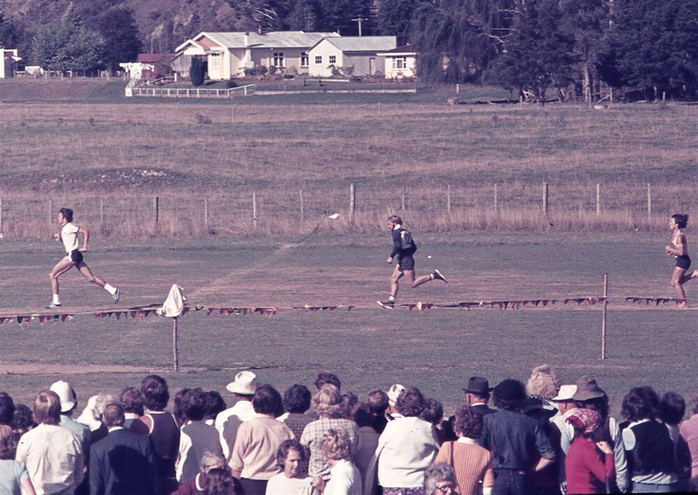Rod and John Dixon running