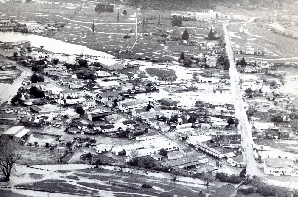 Tākaka township 1983