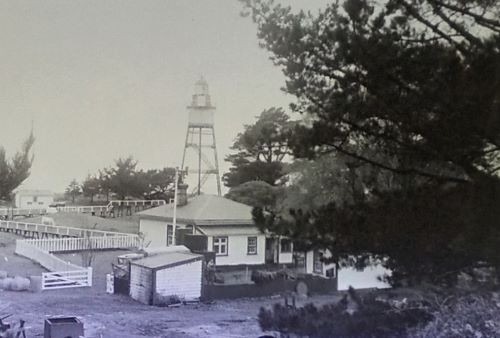 Farewell Spit Lighthouse and head keeper's house