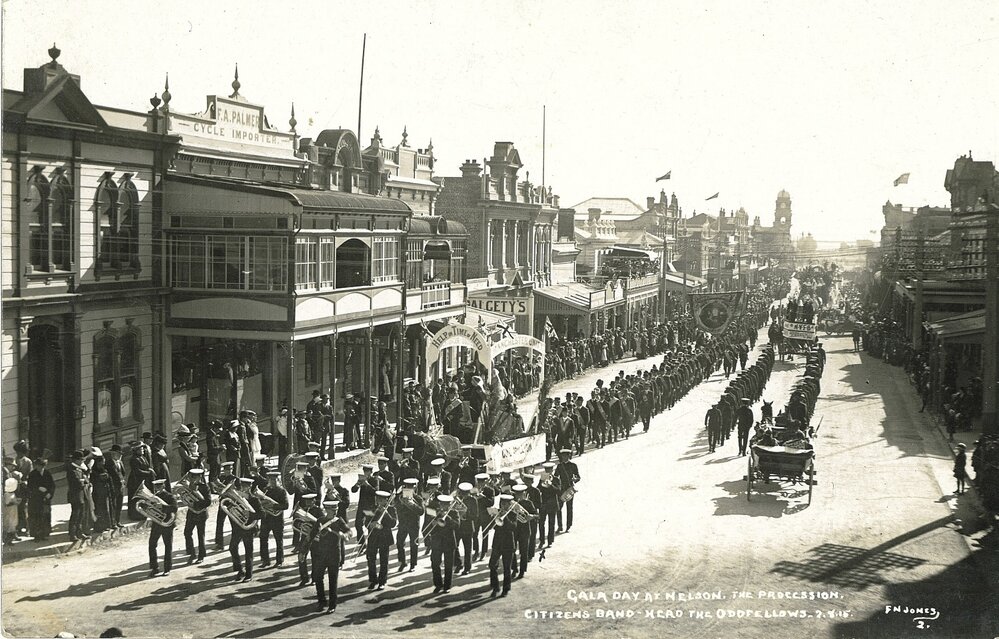 Nelson Gala Day parade on foot 1915