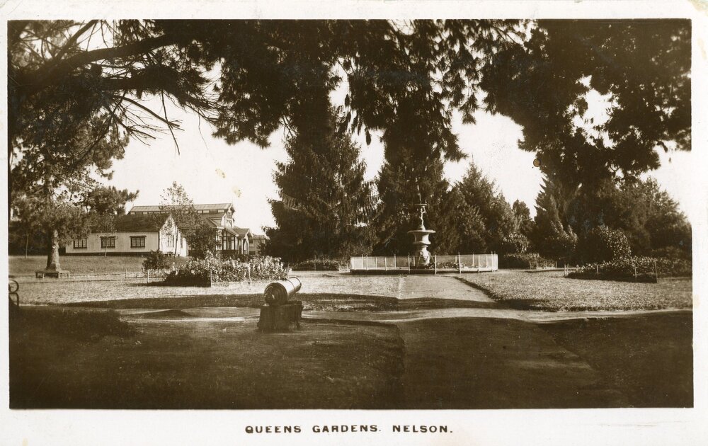 Great War Cannon at the Queen's Gardens