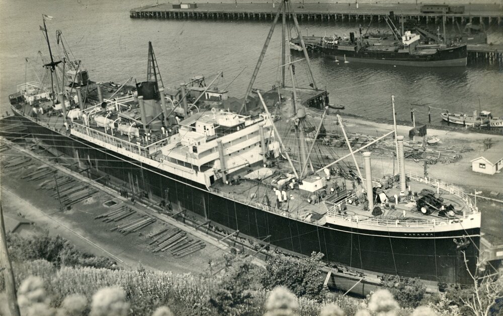 Karamea docked at Nelson Wharf