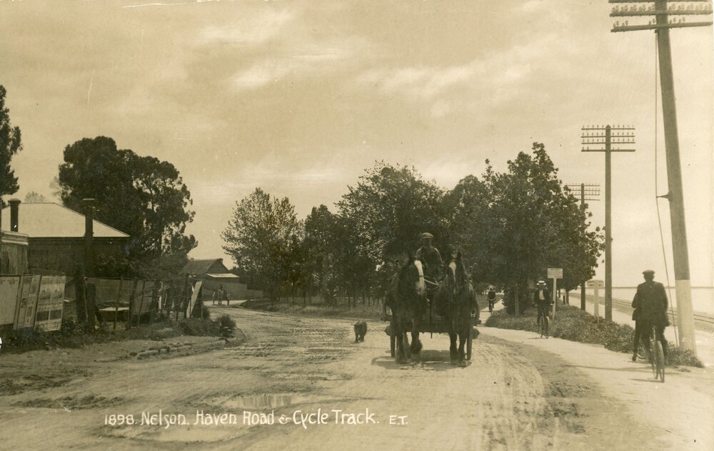 Haven Road and cycle track