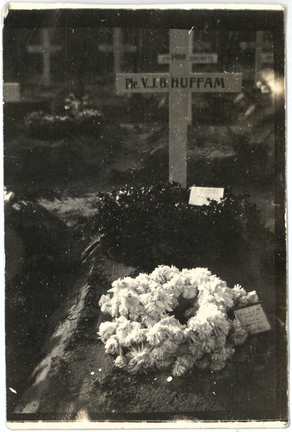 Grave of Private V J B Huffam