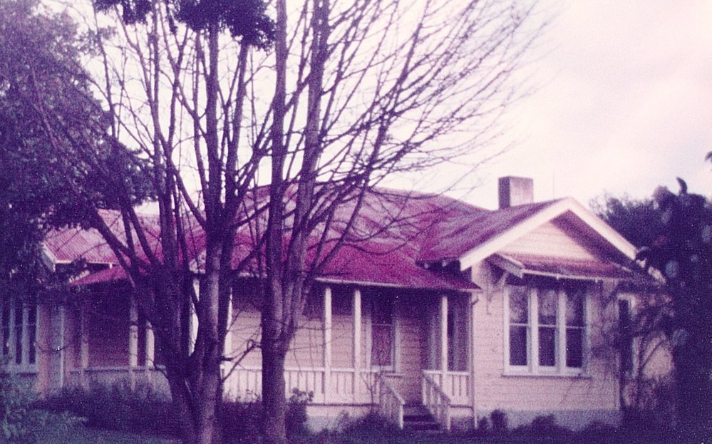 About 180 Queen Street