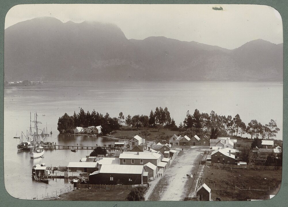 Collingwood town and wharf