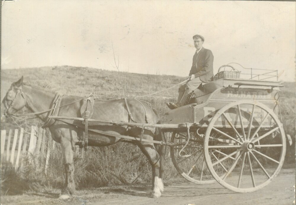 Walter Blommaart on Wakefield Bakery Cart 1909