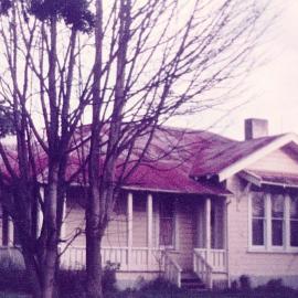 About 180 Queen Street