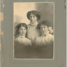 Three young women, early 1900s