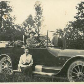 Group with large car