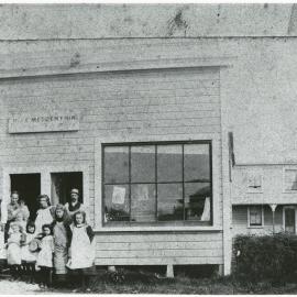 R.J.E. Metzenthin's Store in Richmond