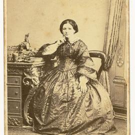 Portrait of an unknown woman with wide sleeves