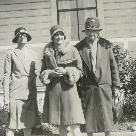 Anna and daughters, 1924