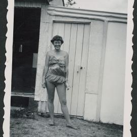 Tobacco bikini 1950s