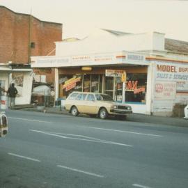 Demolition of building at 267 Queen Street 1988