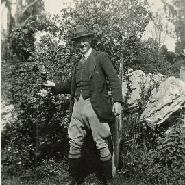 Frank Hayter with gnome 1925