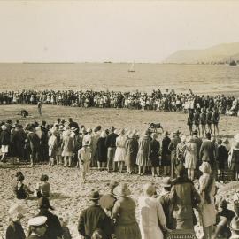 Life saving demonstration at Tāhunanui Beach