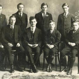 Nelson telegraph messengers 1915
