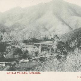 Views of the Maitai Valley 