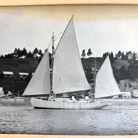 Yacht and Rocks Road Nelson