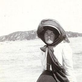 Yachting attire for young ladies