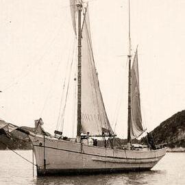 The yacht Transit