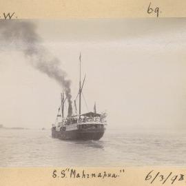 The Mahinapua leaving Nelson